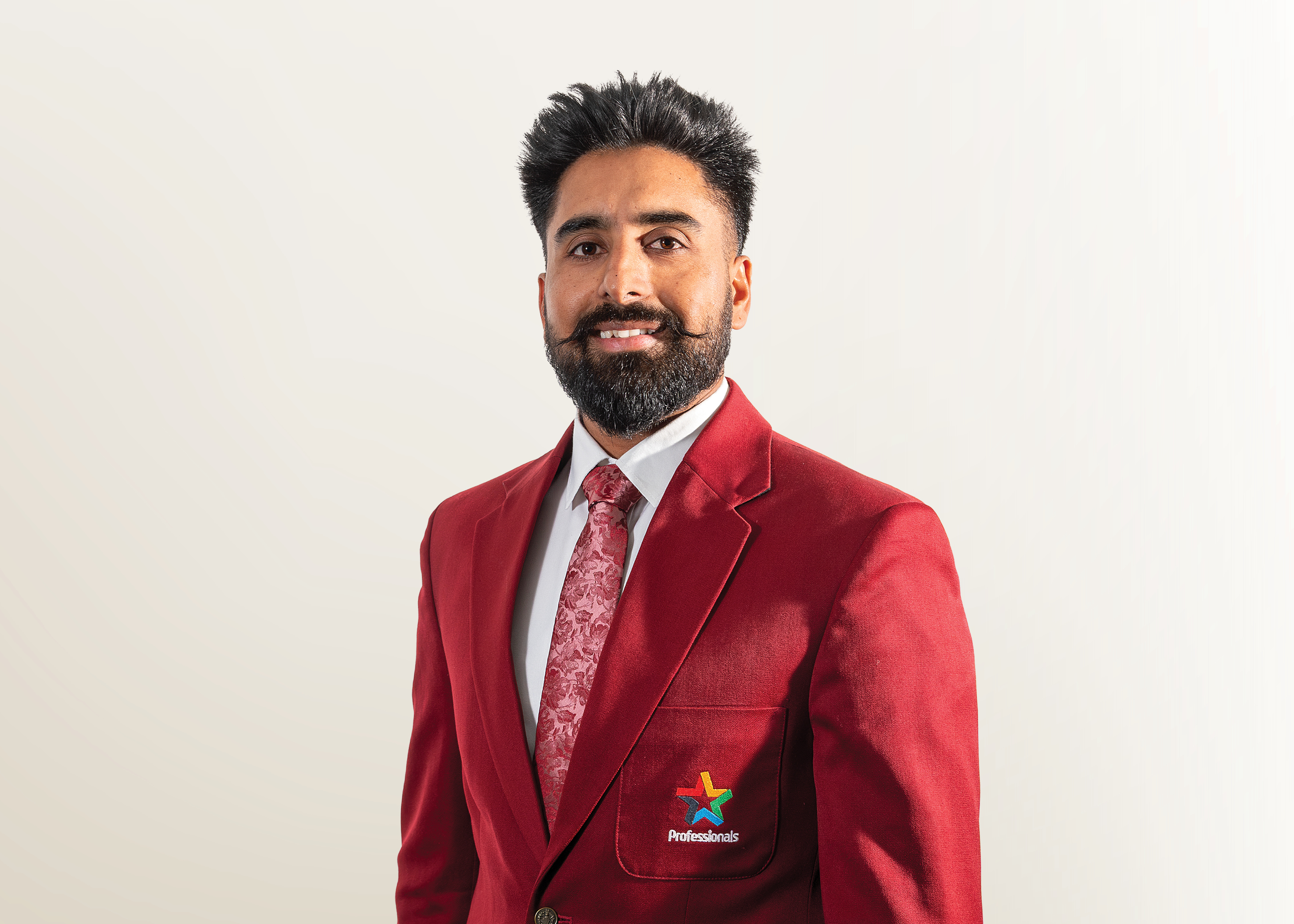 1400x1000_Agent Page_Lakhwinder